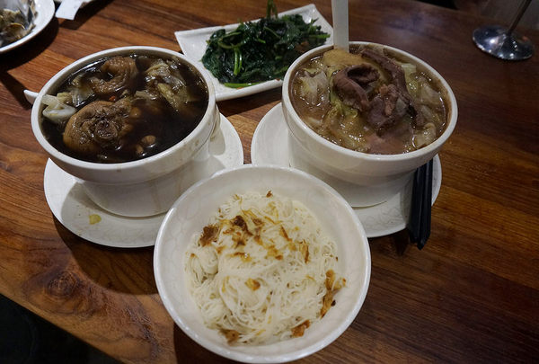 雙月食品社：[善導寺] 雙月食品社：零度體感的寒冬，就是要來碗麻油豬心湯～