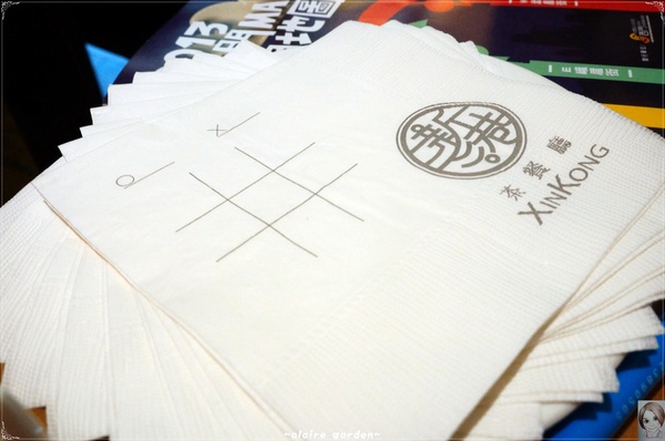 新港茶餐廳：[西門町小旅行]台北 捷運西門站 新港茶餐廳~人氣的新穎平價茶餐廳