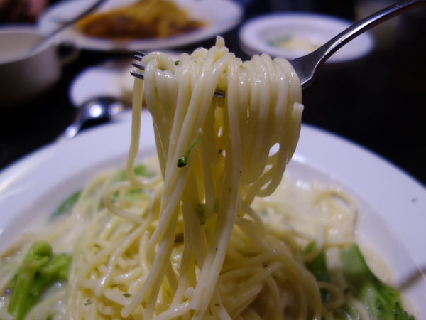 Dr. Pasta:Dr. Pasta+師大夜市+義大利麵+牛排+沙拉吧吃到飽+平價+奶油蔬菜義大利麵+沙朗牛排義大利麵+