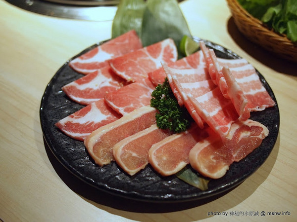 小匠屋：【食記】臉圓無怨尤,享受超值燒肉與甜美服務 @ 台中南屯-小匠屋日式燒肉-J-SHO YA