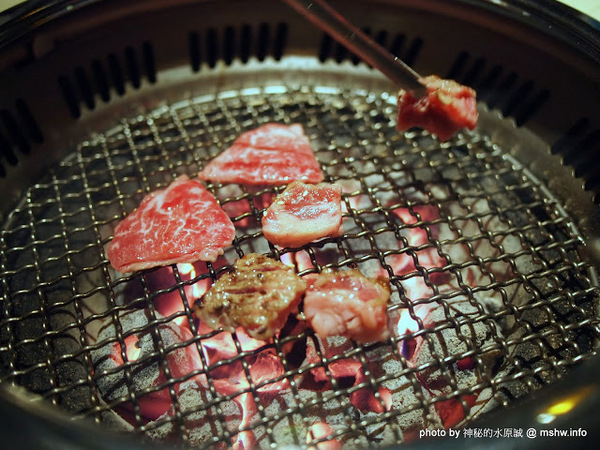 小匠屋：【食記】臉圓無怨尤,享受超值燒肉與甜美服務 @ 台中南屯-小匠屋日式燒肉-J-SHO YA