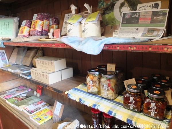 慕紅豆：【美食特搜。台南中西區】慕ㄇㄨˋ紅豆。柴燒紅豆湯 溫暖人心的甜味 巷弄裡的下午茶