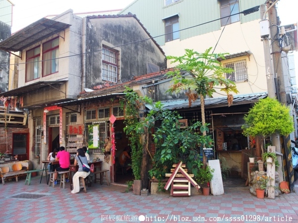 慕紅豆：【美食特搜。台南中西區】慕ㄇㄨˋ紅豆。柴燒紅豆湯 溫暖人心的甜味 巷弄裡的下午茶