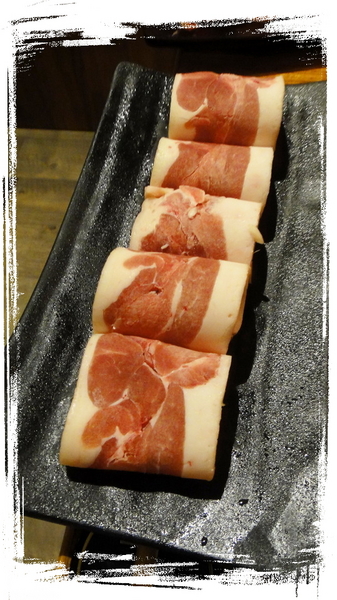 癮廚複合式燒烤：【口碑券23】食材超多樣化的癮廚複合式燒烤