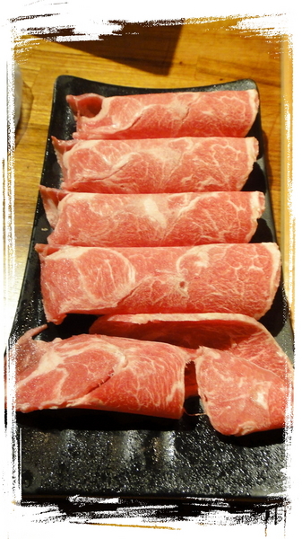 癮廚複合式燒烤：【口碑券23】食材超多樣化的癮廚複合式燒烤