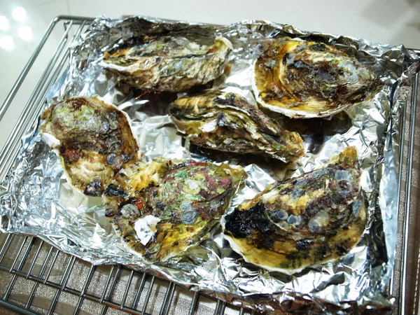 澎湖郭家賜福牡蠣：<宅配> 絕對新鮮帶殼牡蠣～澎湖郭家賜福