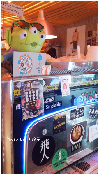 好窩咖啡：「好窩咖啡」可愛午茶瘋三眼怪~~