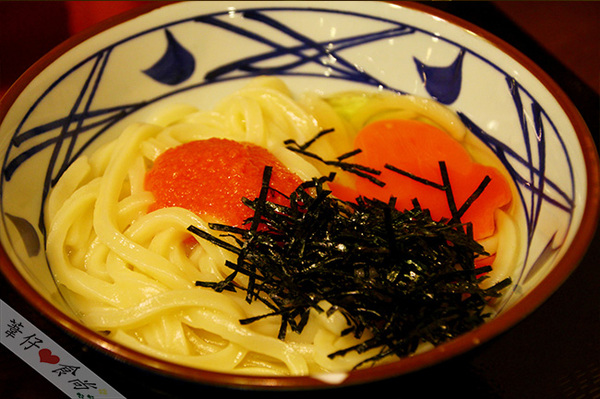 丸龜製麵(心齋橋店)：當濃濃山藥泥遇上半熟蛋的超美味烏龍!