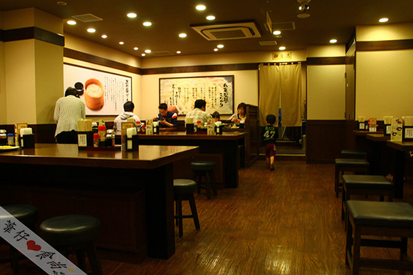 丸龜製麵(心齋橋店)：當濃濃山藥泥遇上半熟蛋的超美味烏龍!