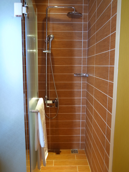 旗津道酒店In Young Hotel：＜住宿＞ 無敵海景 旗津道酒店 In Young Hotel