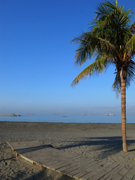 旗津道酒店In Young Hotel：＜住宿＞ 無敵海景 旗津道酒店 In Young Hotel