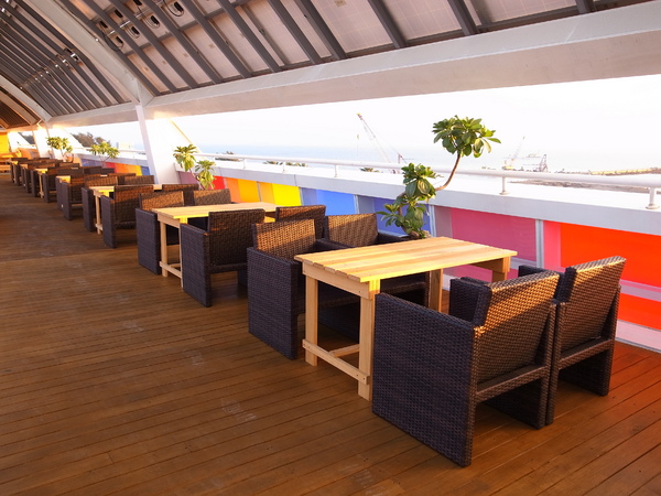 旗津道酒店In Young Hotel：＜住宿＞ 無敵海景 旗津道酒店 In Young Hotel