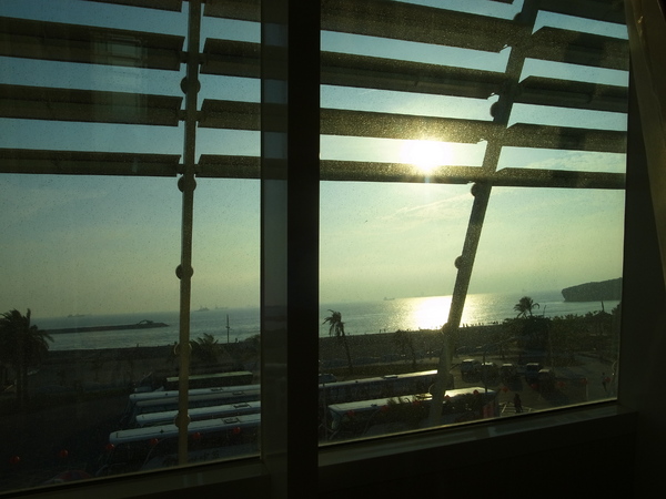 旗津道酒店In Young Hotel：＜住宿＞ 無敵海景 旗津道酒店 In Young Hotel