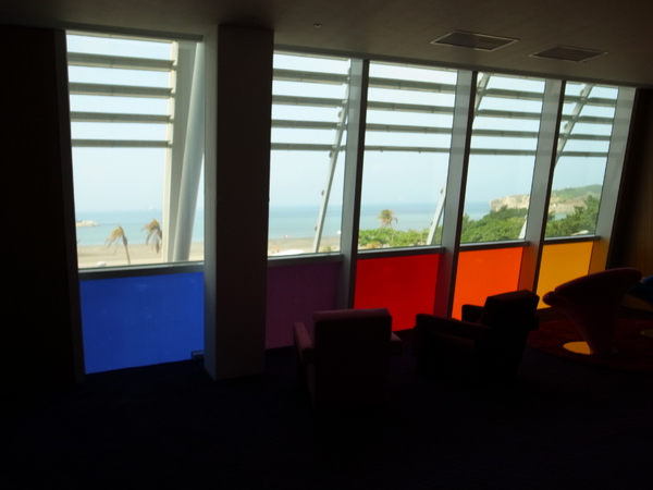 旗津道酒店In Young Hotel：＜住宿＞ 無敵海景 旗津道酒店 In Young Hotel