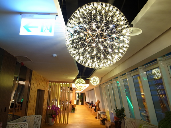 旗津道酒店In Young Hotel：＜住宿＞ 無敵海景 旗津道酒店 In Young Hotel