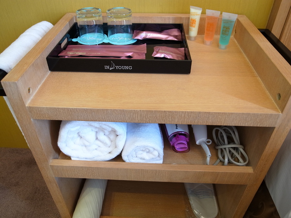 旗津道酒店In Young Hotel：＜住宿＞ 無敵海景 旗津道酒店 In Young Hotel