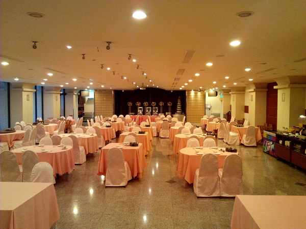 臺南大飯店 - 府城食選任意點:【臺南Ω中西區】臺南大飯店。府城食選任意點,港式點心、臺菜、熱炒、火鍋吃到飽