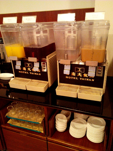 臺南大飯店 - 府城食選任意點:【臺南Ω中西區】臺南大飯店。府城食選任意點,港式點心、臺菜、熱炒、火鍋吃到飽