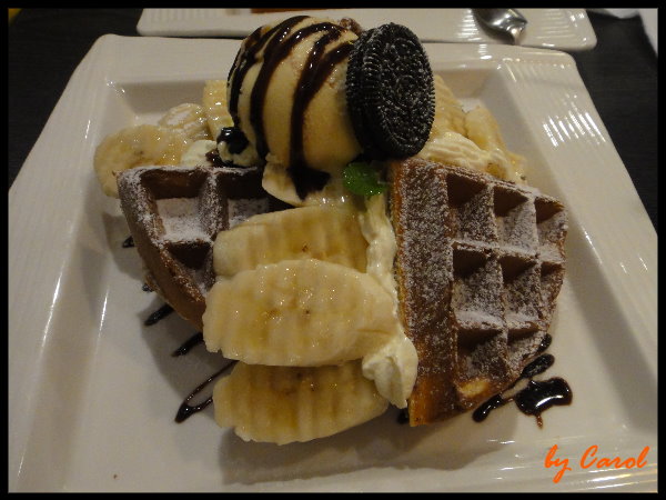 鯊魚咬土司(大直店):悠閒的一天,初訪『鯊魚咬吐司』下午茶吃就是要吃鬆餅!