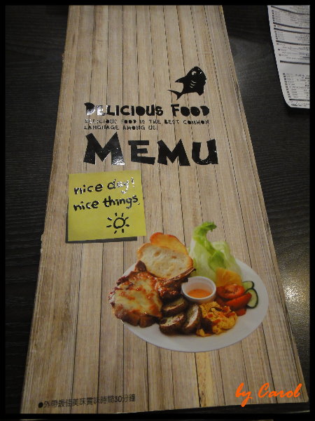 鯊魚咬土司(大直店):悠閒的一天,初訪『鯊魚咬吐司』下午茶吃就是要吃鬆餅!