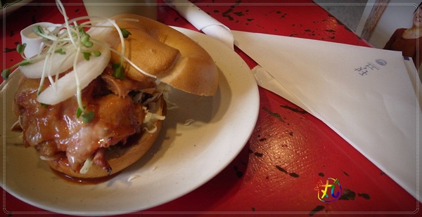 好，丘good cho's：北市。信義║好，丘good cho's～平價貝果選擇多樣化！