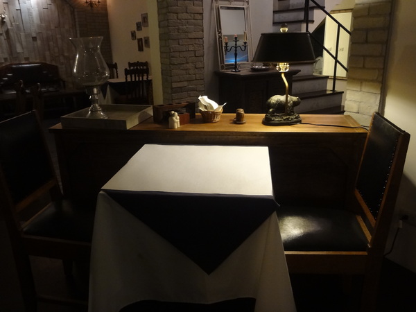 宇宙天堂 Paradise Space：1020126[官本金文愛台灣]宇宙天堂Paradise Space讓您的小宇宙無限爆發因為食物超好吃與美麗的歐洲風格