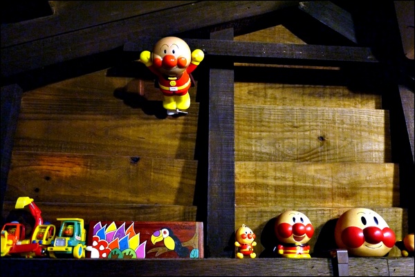 員崠子商號：【員崠子商號】東門美食。在老閣樓品茗好茶