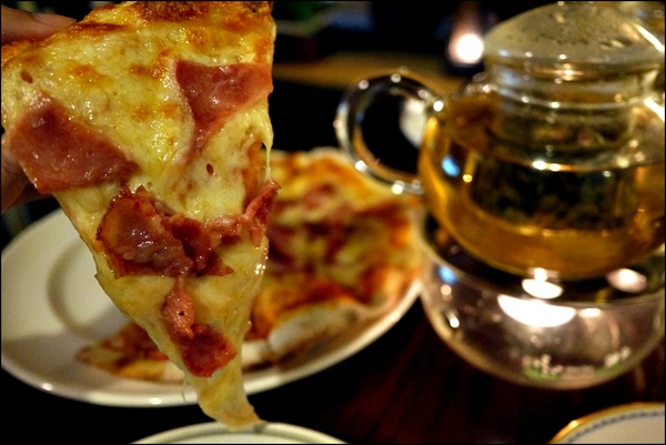 員崠子商號：【員崠子商號】東門美食。在老閣樓品茗好茶