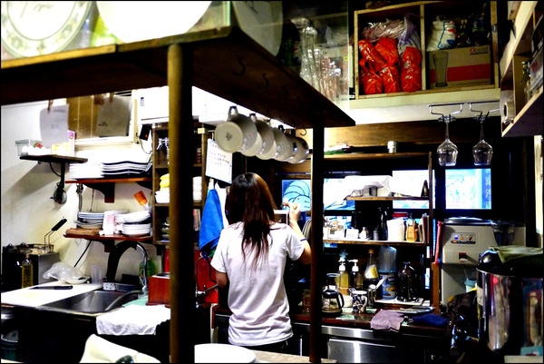 員崠子商號：【員崠子商號】東門美食。在老閣樓品茗好茶