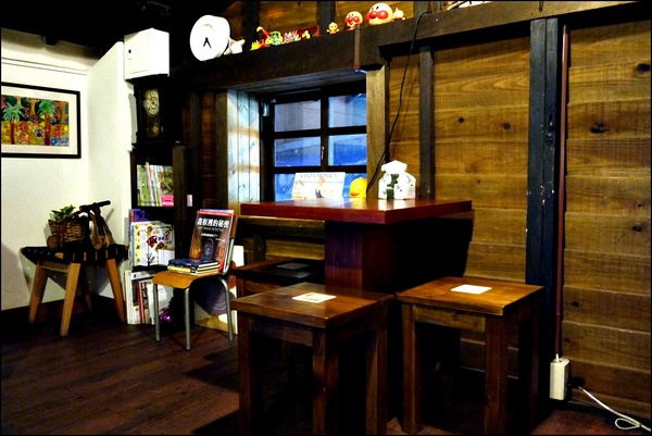 員崠子商號：【員崠子商號】東門美食。在老閣樓品茗好茶