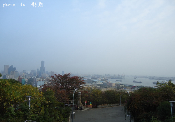 壽山忠烈祠LOVE觀景台：【高雄。鼓山】 高雄忠烈祠~LOVE觀景台