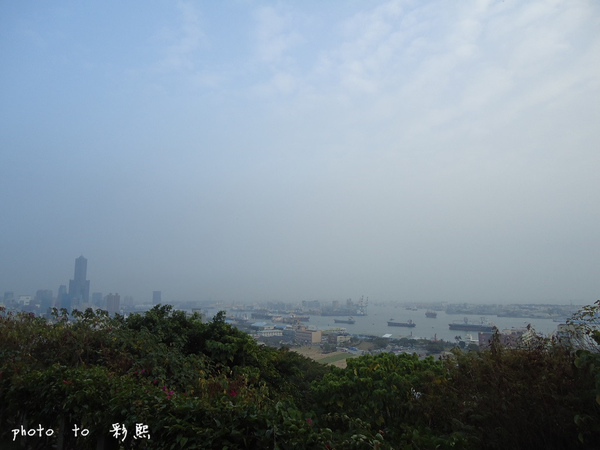 壽山忠烈祠LOVE觀景台：【高雄。鼓山】 高雄忠烈祠~LOVE觀景台