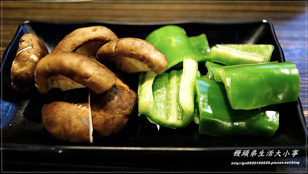 燒肉眾(中和環球店):【食記/新北市】有看過會牽絲的起司生蠔嗎??♪♪燒肉眾-日式精緻炭火燒肉♪♪