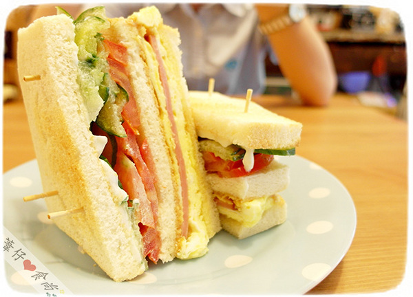 198 藝術空間 ギャラリー CAFE：很有個人風格的198攝影X清爽三明治空間