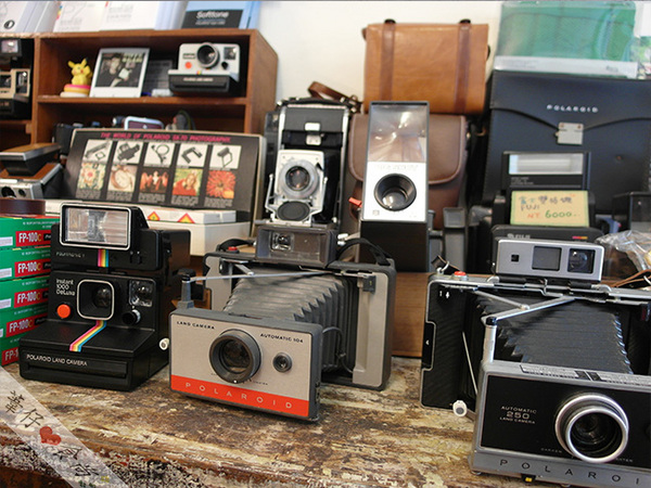 198 藝術空間 ギャラリー CAFE：很有個人風格的198攝影X清爽三明治空間