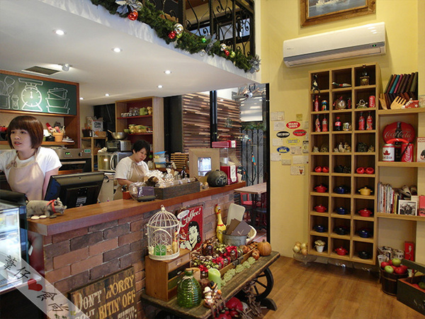 Together：吐司流血了？原來是together超夯半價草莓之蜜糖土司來襲!