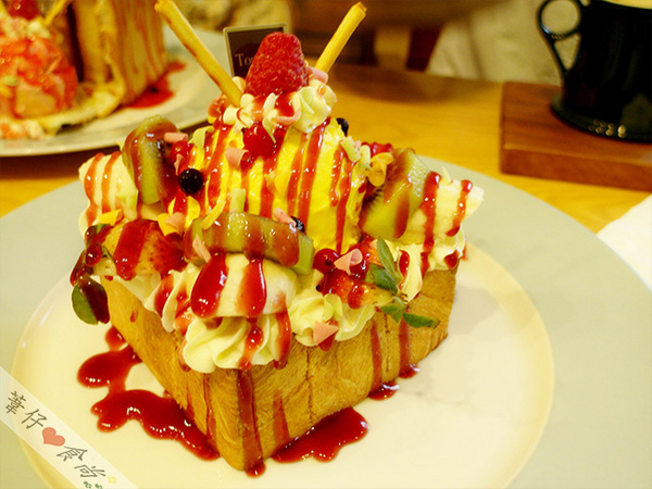 Together：吐司流血了？原來是together超夯半價草莓之蜜糖土司來襲!