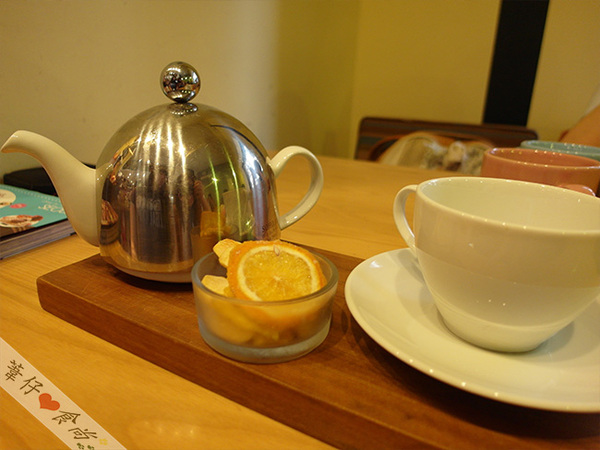 Together：吐司流血了？原來是together超夯半價草莓之蜜糖土司來襲!