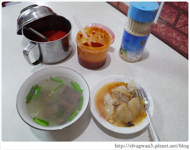 蹦康肉圓-花蓮-吉安鄉-銅板美食-老店-山洞旁邊的肉圓-豆花-小吃店-花蓮美食推薦-在地人都吃-第二代經營-手工製作-每天現做-7-684-2