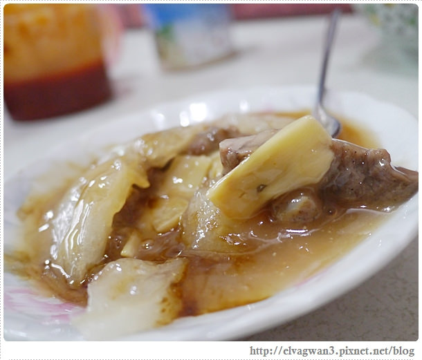 蹦康肉圓-花蓮-吉安鄉-銅板美食-老店-山洞旁邊的肉圓-豆花-小吃店-花蓮美食推薦-在地人都吃-第二代經營-手工製作-每天現做-10-722-1