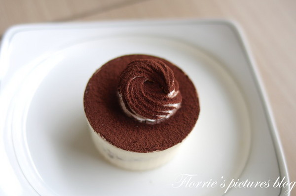 米詩堤甜點王國:瑞芳區美食~米詩堤甜點王國~黃金泡芙,你吃過沒?