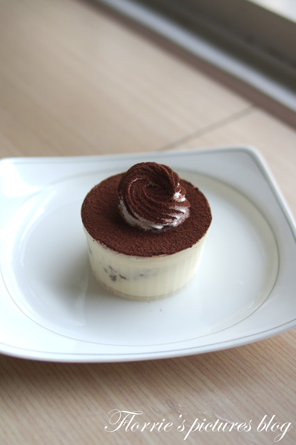 米詩堤甜點王國:瑞芳區美食~米詩堤甜點王國~黃金泡芙,你吃過沒?