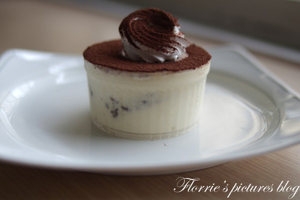 米詩堤甜點王國:瑞芳區美食~米詩堤甜點王國~黃金泡芙,你吃過沒?