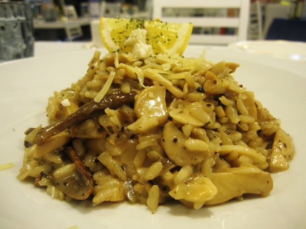 歐帕希臘小館：＊口碑券＊歐帕希臘小館 - 地中海的藍與白