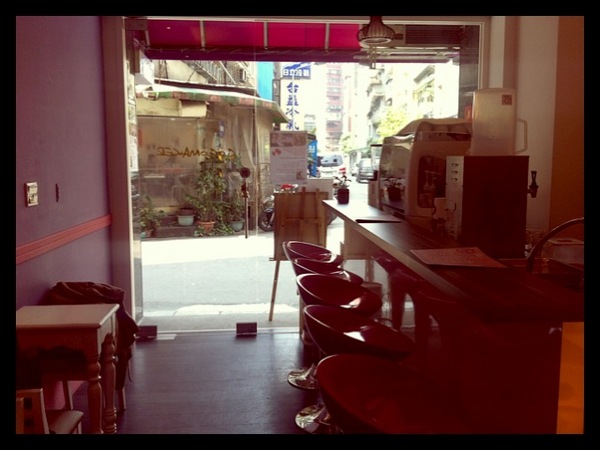 COCOMAKER 可可美克巧克力：午茶時光*手工生巧克力專門店也喝的到好咖啡-COCOMAKER 可可美克巧克力