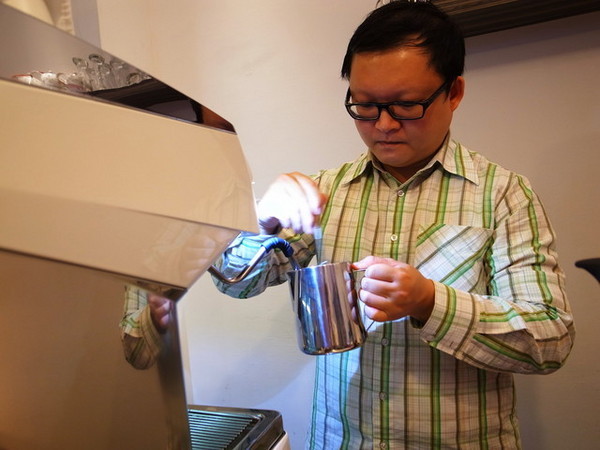 COCOMAKER 可可美克巧克力:<台北|大安|巧克力專賣店>超可愛的熊掌鳳梨酥!!!COCOMAKER 可可美克巧克力~