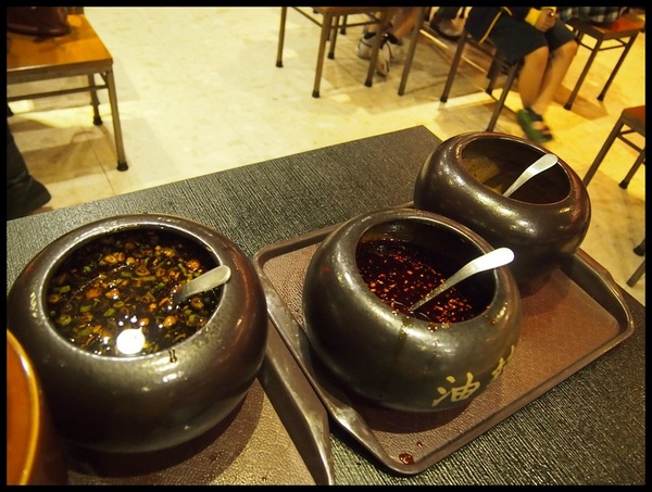 四川段純貞牛肉麵:【新竹武陵路】四川段純貞牛肉麵-誇張到不行的排隊人潮