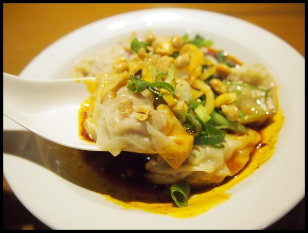 四川段純貞牛肉麵:【新竹武陵路】四川段純貞牛肉麵-誇張到不行的排隊人潮