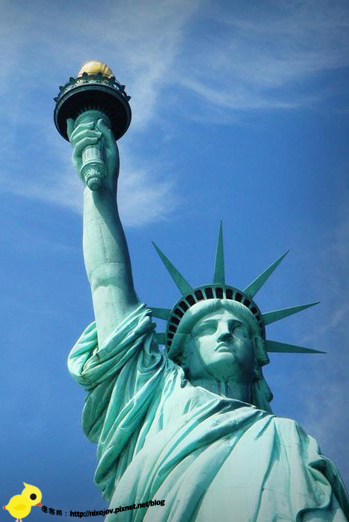 全家便利商店『自由女神般的草莓冰淇淋』