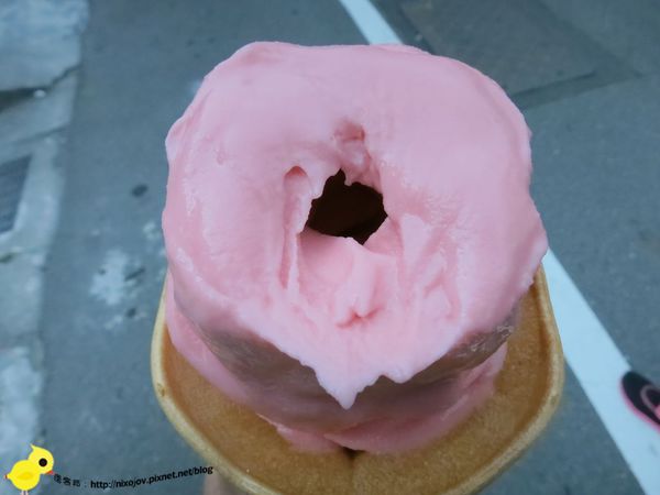 全家便利商店『自由女神般的草莓冰淇淋』